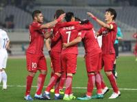 开云体育下载-上港客场再获三分，稳坐榜首位置