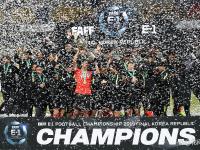 开云体育官网-曼城连胜在望，主教练率队冲刺冠军