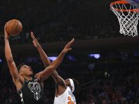 开云体育官方网站-关于雄鹿队的技战术组合发挥出色的信息