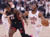 开云体育APP下载-包含热火主场大胜魔术，稳固东部前四的词条