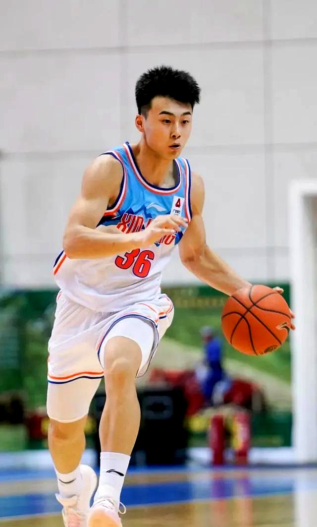 新疆男篮备战充实,力争在主场赢得比赛 新疆男篮备战充实,力争在主场赢得比赛