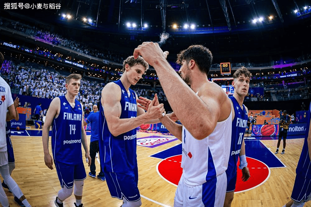 包含伊斯兰共和国队挑战芬兰队，双方均有机会夺取胜利的词条