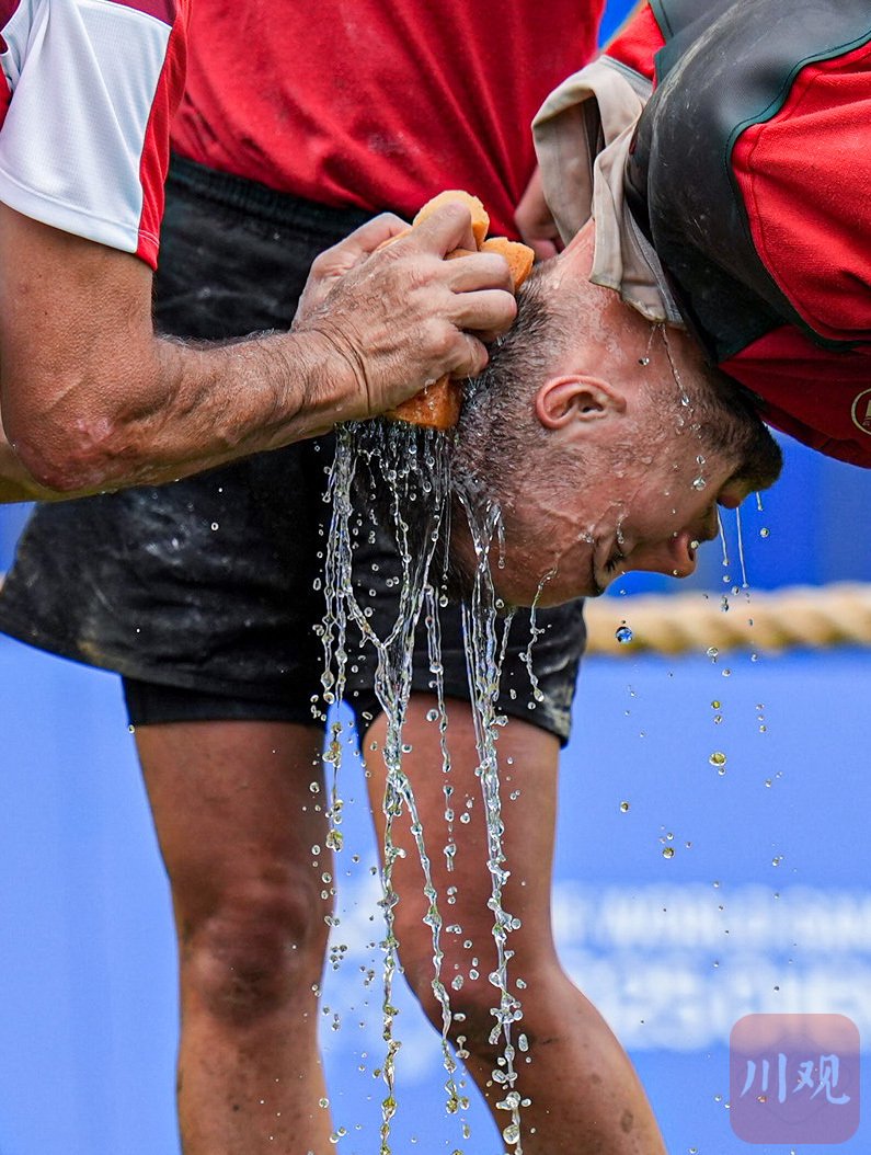 瑞士队在比赛中夺得胜利,晋级资格 瑞士队在比赛中夺得胜利,晋级资格