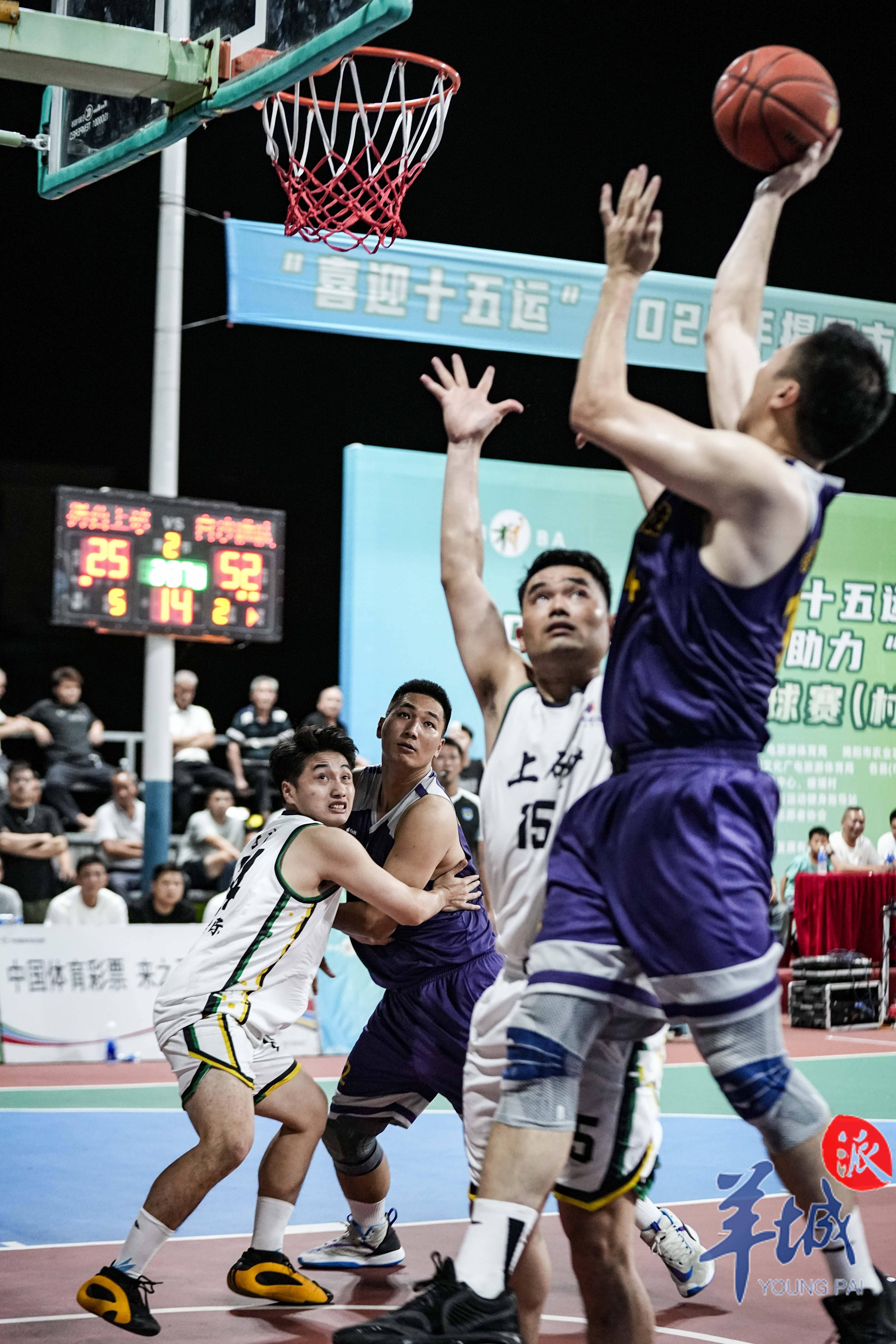 关于篮球比赛现场粉丝饱受热情感染的信息 关于篮球比赛现场粉丝饱受热情感染的信息