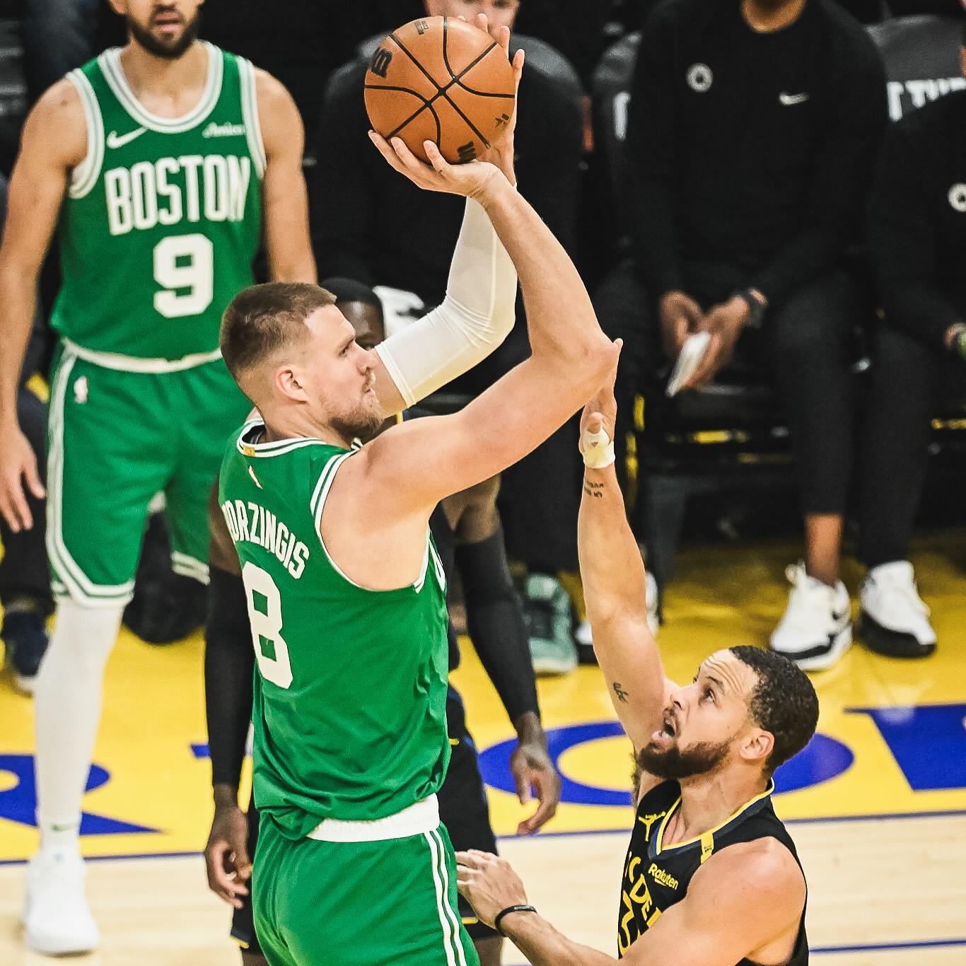 勇士主场逆袭凯尔特人格林最终时刻关键投中 勇士主场逆袭凯尔特人格林最终时刻关键投中