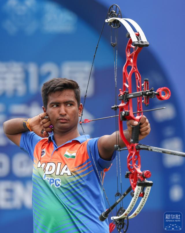 荷兰选手在射箭比赛中创造新纪录