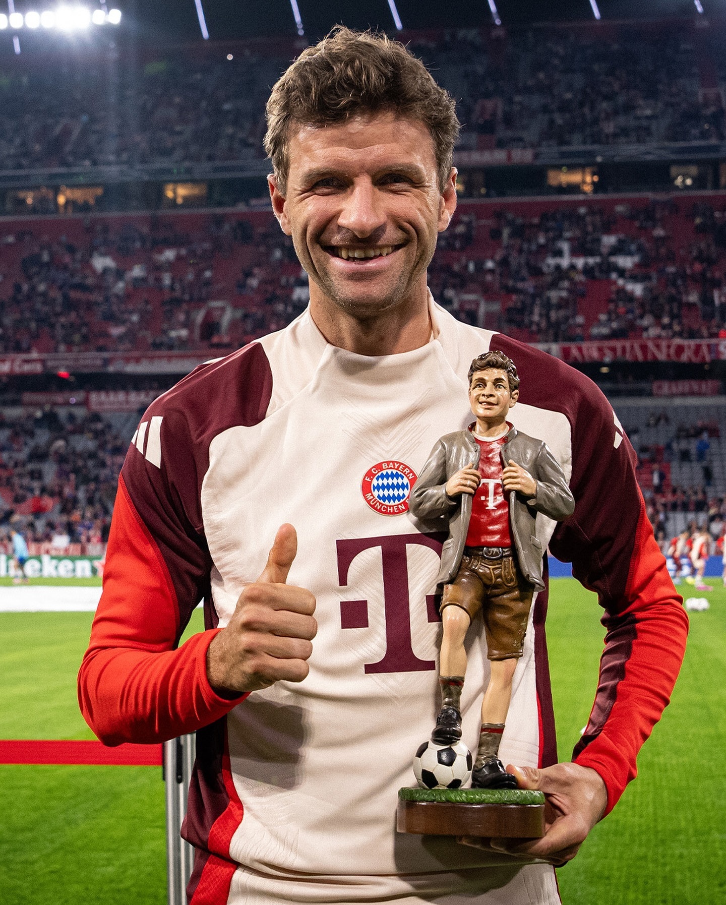 拜仁慕尼黑客场大胜,豪取联赛连胜的简单介绍 拜仁慕尼黑客场大胜,豪取联赛连胜的简单介绍