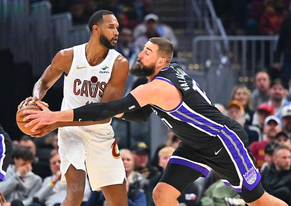 骑士战胜国王,拉文砍下27分 骑士战胜国王,拉文砍下27分