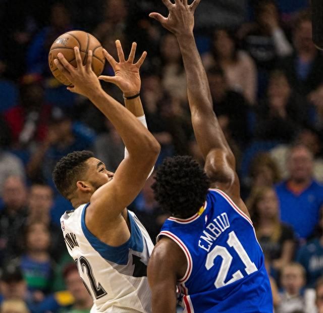 76人灭尼克斯，恩比德全场碾压