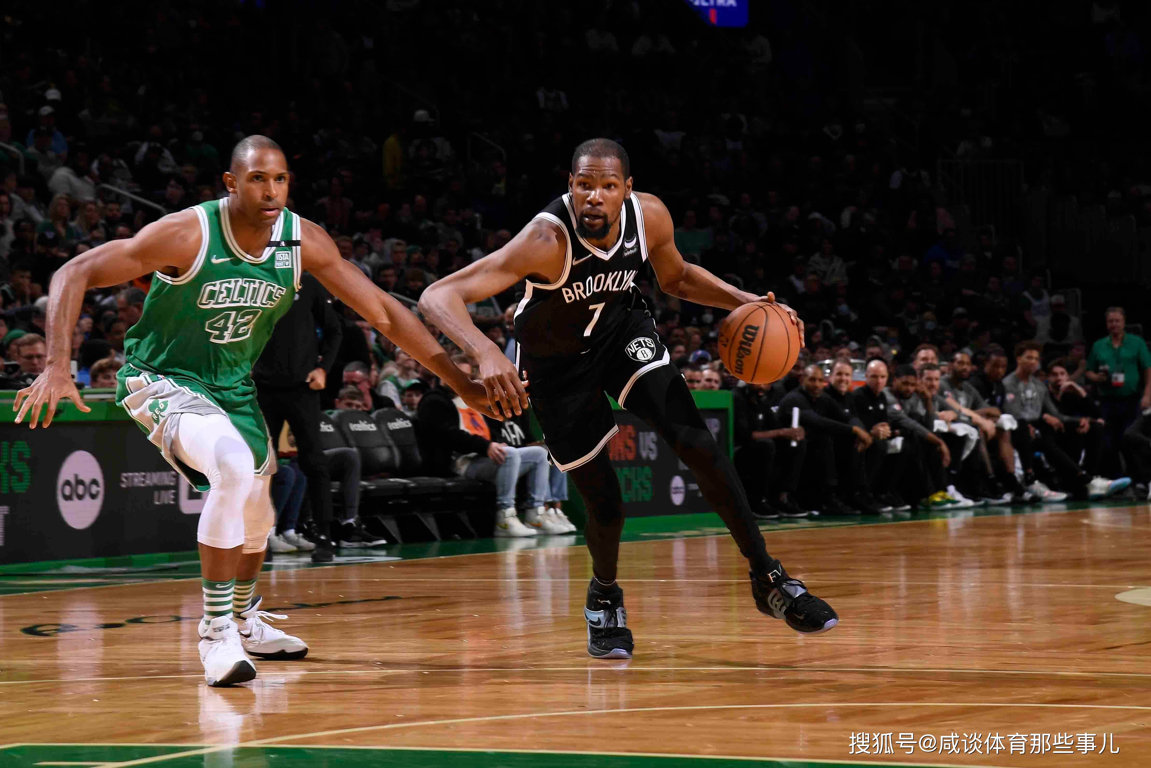 篮网闷胜凯尔特人,力挽球队颓势难回 篮网闷胜凯尔特人,力挽球队颓势难回