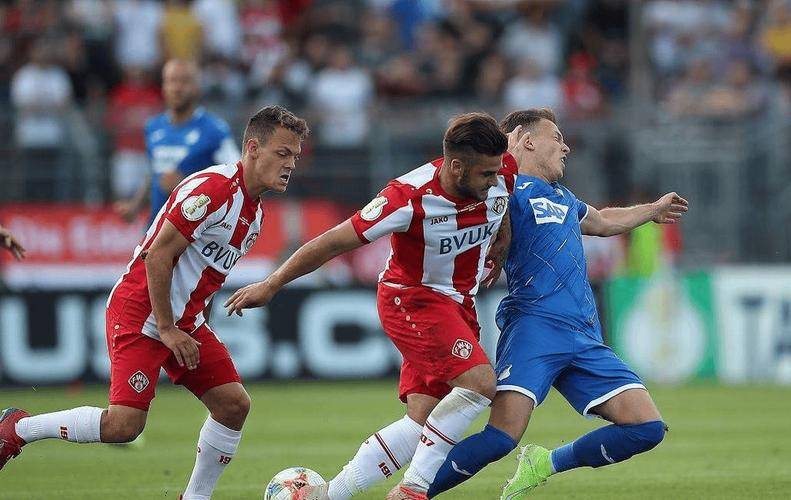 纽伦堡主场不败传奇:历经艰难却力挽狂澜,战胜来势汹汹的强敌的简单介绍 纽伦堡主场不败传奇:历经艰难却力挽狂澜,战胜来势汹汹的强敌的简单介绍